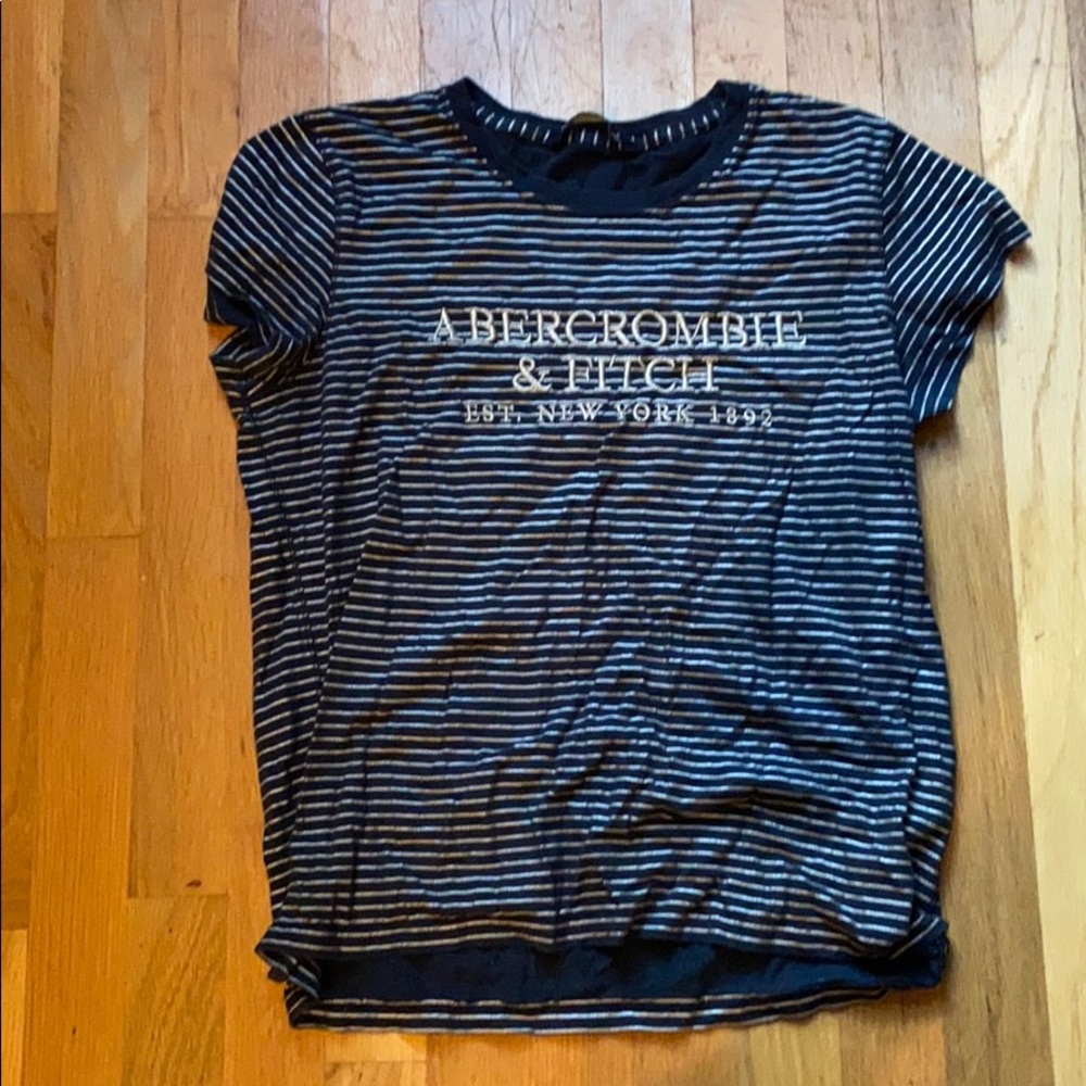 Abercrombie tshirt